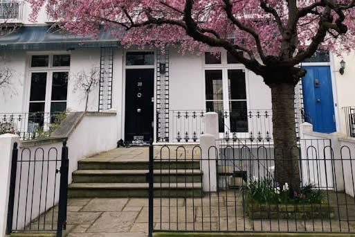 residential locksmith Cheltenham